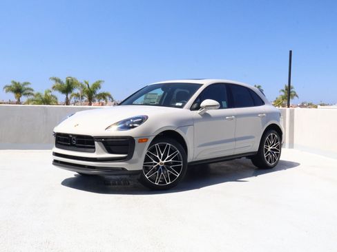 New 2026 Porsche Macan AWD/4WD image 1