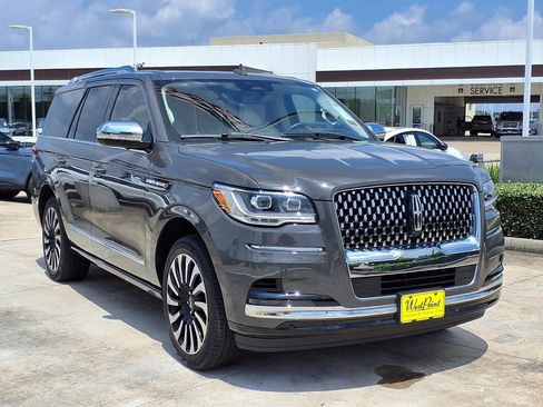 Used 2024 Lincoln Navigator Black Label AWD/4WD image 7