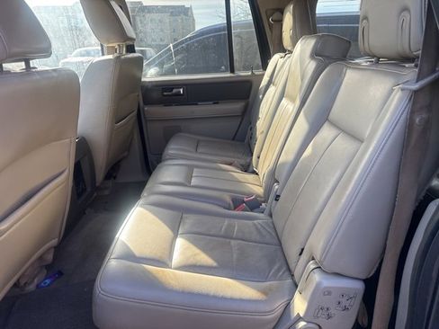 Used 2010 Ford Expedition EL XLT image 11