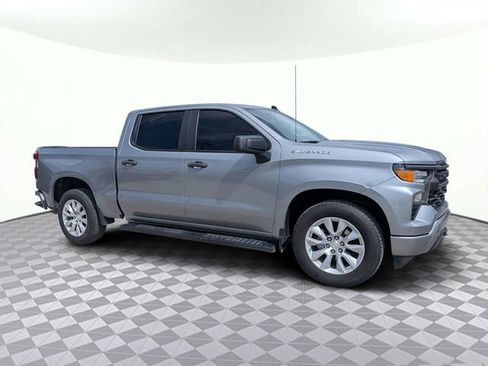 Used 2024 Chevrolet Silverado 1500 Custom RWD image 2