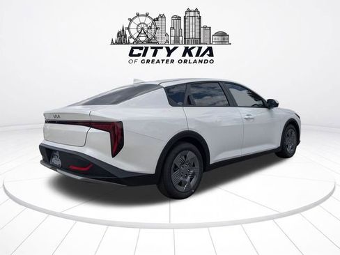 New 2026 Kia K4 FWD image 7