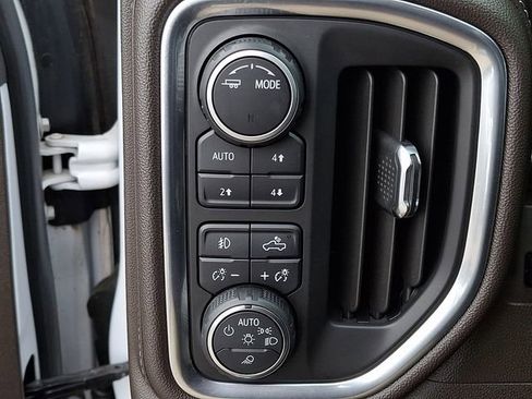 Used 2020 Chevrolet Silverado 2500 LTZ w/ LTZ Premium Package image 23