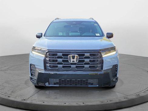 New 2026 Honda Pilot Sport image 2