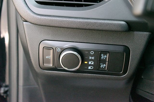 Used 2025 Ford Escape ST-Line AWD/4WD image 14
