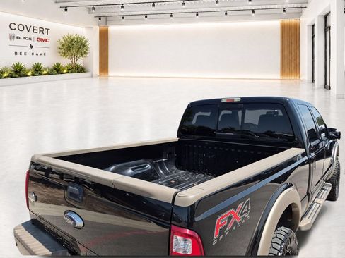 Used 2014 Ford F250 King Ranch w/ FX4 Off-Road Package AWD/4WD image 43