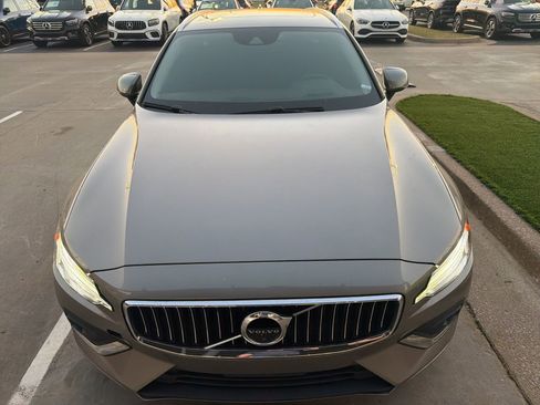 Used 2020 Volvo V60 T5 Inscription w/ Protection Package Premier image 11
