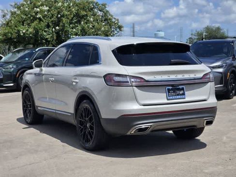 Used 2021 Lincoln Nautilus FWD image 4