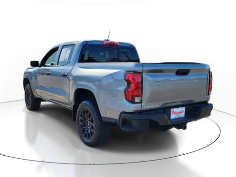 Used 2025 Chevrolet Colorado W/T w/ WT Custom Package RWD image 3