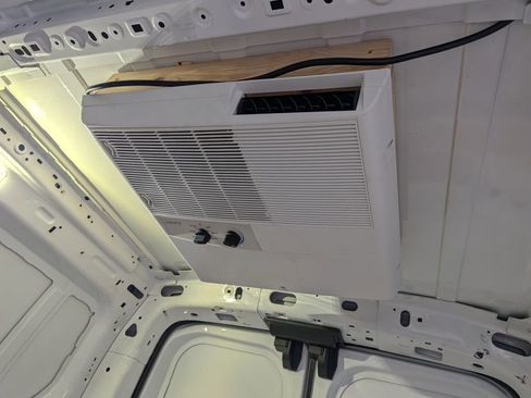 Used 2015 Ford Transit Connect XL image 22