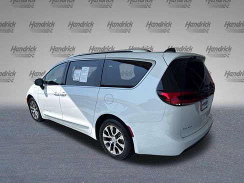 Used 2026 Chrysler Pacifica Pinnacle FWD image 7