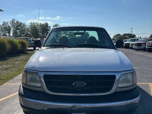 Used 2001 Ford F150 2WD Regular Cab image 3