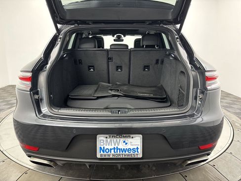 Used 2021 Porsche Macan w/ Premium Package AWD/4WD image 21