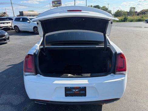 Used 2016 Chrysler 300 S RWD image 34