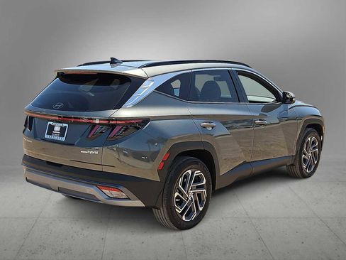 Certified 2025 Hyundai Tucson Limited AWD/4WD image 8