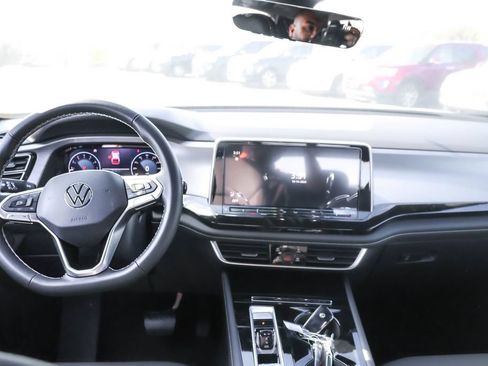 New 2026 Volkswagen Atlas Cross Sport SE AWD/4WD image 33