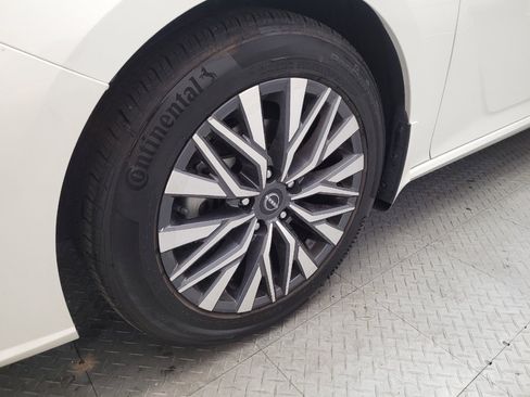 Used 2023 Nissan Altima 2.5 SV FWD image 31
