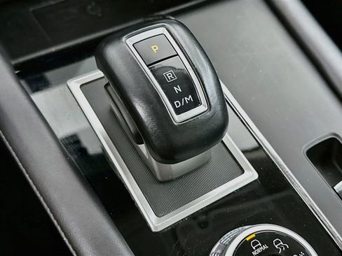 Used 2024 Mitsubishi Outlander SE FWD image 25