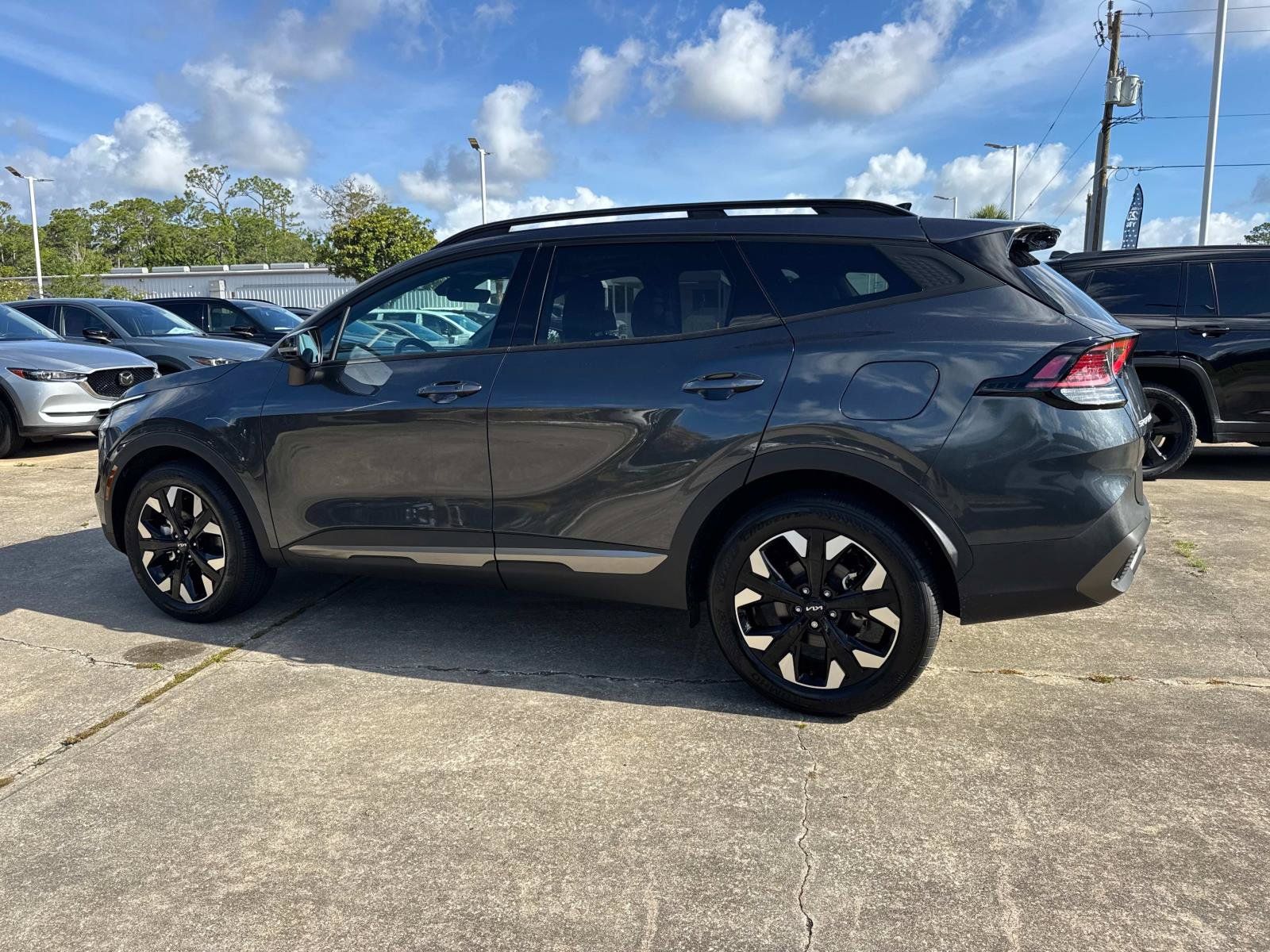 Used 2024 Kia Sportage X-Line w/ X-Line Premium Package AWD/4WD image 5