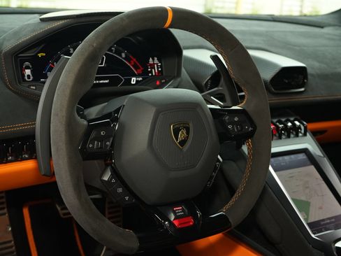 Used 2023 Lamborghini Huracan Tecnica RWD image 11