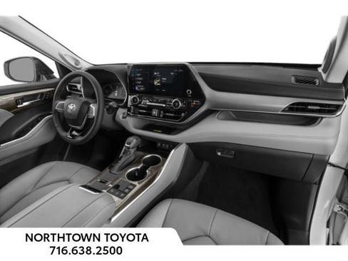 New 2026 Toyota Highlander Limited image 16