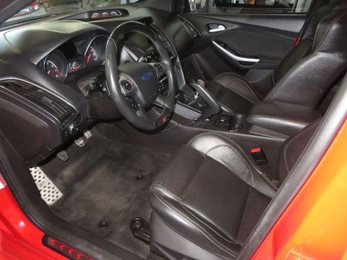 Used 2013 Ford Focus ST FWD image 17