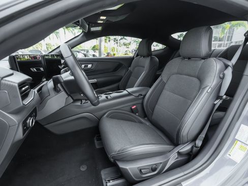 Used 2024 Ford Mustang Coupe image 16