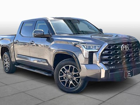 Used 2023 Toyota Tundra Platinum image 3