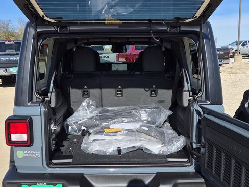 New 2026 Jeep Wrangler Unlimited Sport image 7