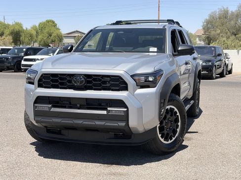 Used 2025 Toyota 4Runner TRD Off-Road Premium AWD/4WD image 3