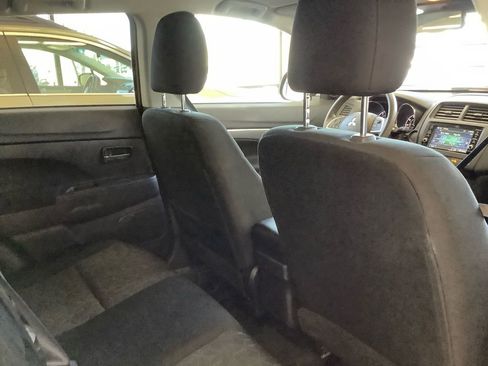 Used 2022 Mitsubishi Outlander Sport SE image 17