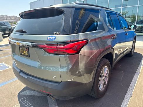 Used 2023 Chevrolet Traverse LT FWD image 7
