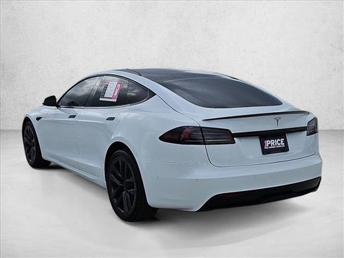 Used 2022 Tesla Model S image 8