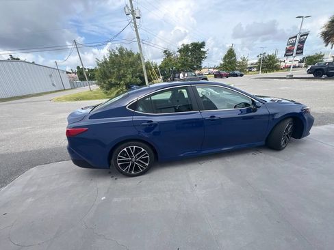 Used 2025 Toyota Camry XLE FWD image 20