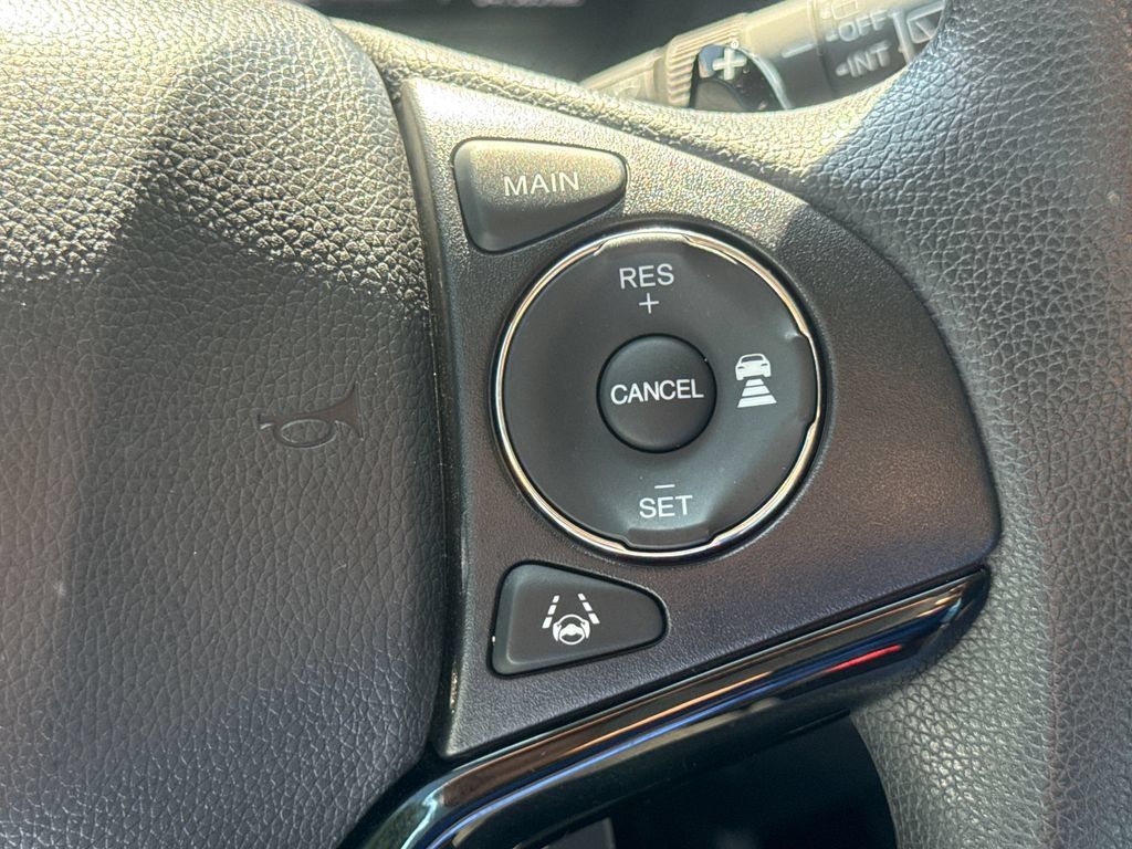 Used 2021 Honda HR-V EX image 29