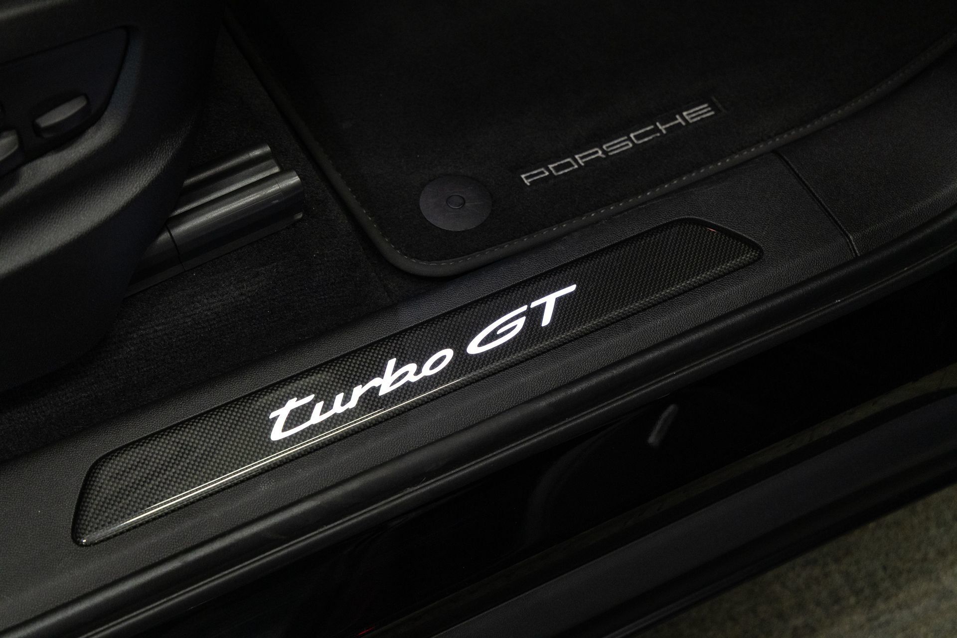 Used 2024 Porsche Cayenne Turbo GT AWD/4WD image 22