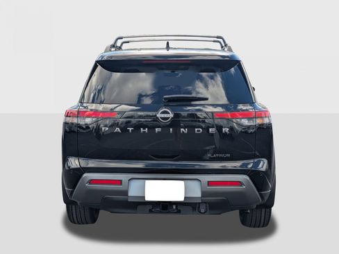 New 2026 Nissan Pathfinder Platinum FWD image 4