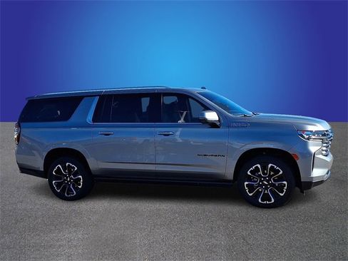 Used 2023 Chevrolet Suburban High Country w/ Premium Package 2 image 4