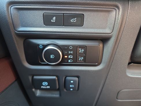 Used 2024 Ford Expedition Max Limited AWD/4WD image 26