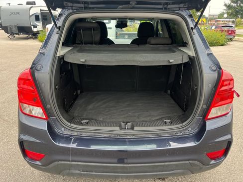 Used 2018 Chevrolet Trax LS w/ LPO, Cargo Package FWD image 28