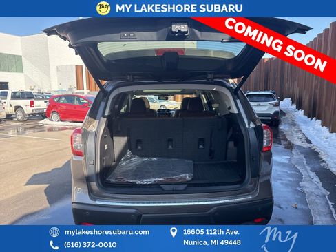 Used 2021 Subaru Ascent Touring w/ Popular Package #2A image 9