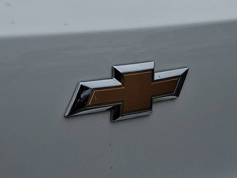 Used 2023 Chevrolet TrailBlazer LT AWD/4WD image 32
