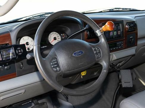 Used 2006 Ford F350 4x4 Crew Cab Super Duty image 25