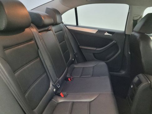Used 2014 Volkswagen Jetta SE image 19