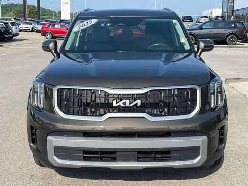 Used 2025 Kia Telluride EX FWD image 35