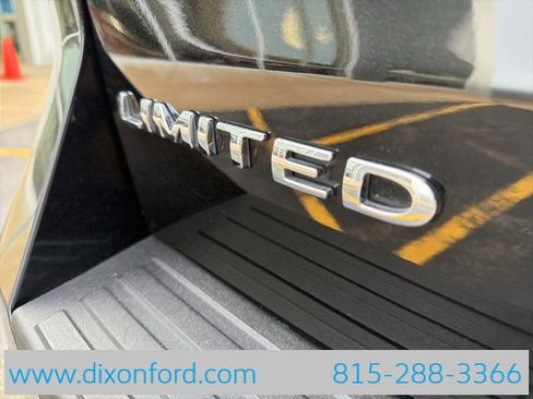 Used 2024 Ford Expedition Limited image 30