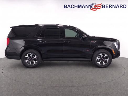 Used 2025 GMC Yukon AT4 Ultimate w/ LPO, Floor Liner Package AWD/4WD image 8