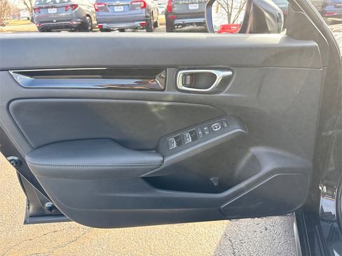 Used 2024 Honda Civic EX-L image 12