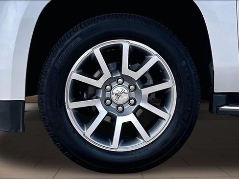 Used 2019 GMC Yukon Denali w/ Enhanced Security Package AWD/4WD image 9