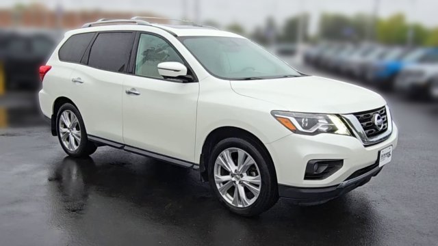 Used 2018 Nissan Pathfinder SL w/ SL Premium Package AWD/4WD image 3