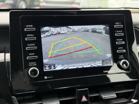 Used 2024 Toyota Camry SE image 2